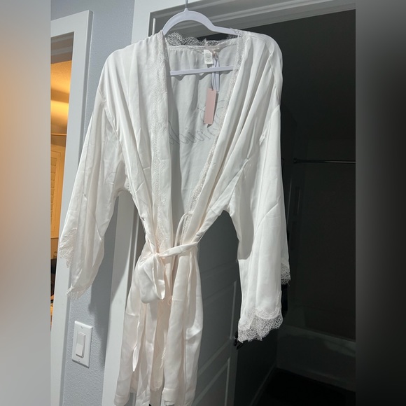 Victoria secret bride rhinestone robe - Picture 2 of 4
